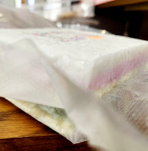 Load image into Gallery viewer, (유로떡) 무지개떡 680g (냉동) mujigae tteok Gâteau de riz arc-en-ciel (surgelé) 이미지를 갤러리 뷰어에 로드 , (유로떡) 무지개떡 680g (냉동) mujigae tteok Gâteau de riz arc-en-ciel (surgelé)
