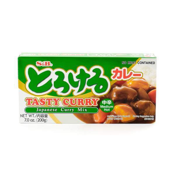 (S&B) Torokeru Curry Medium Hot  200g